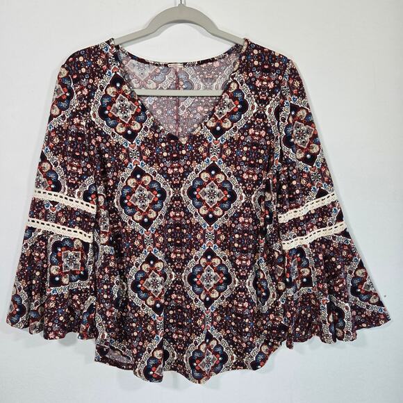 Unknown Tops - Boho Style Women's Blouse. Multi Color Medallion Design.